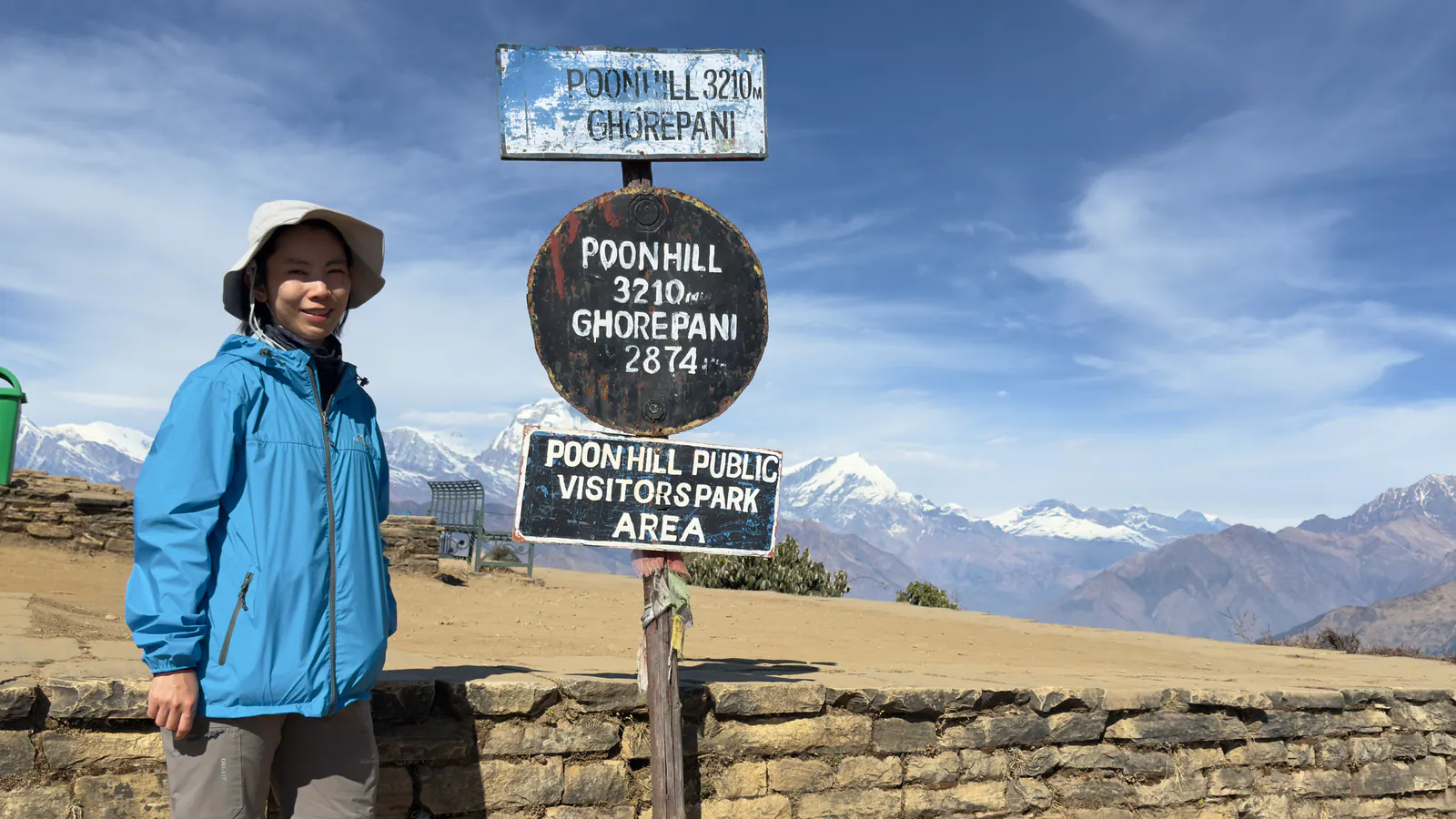 A traveler at the Poon Hill 3,210-metre viewpoint